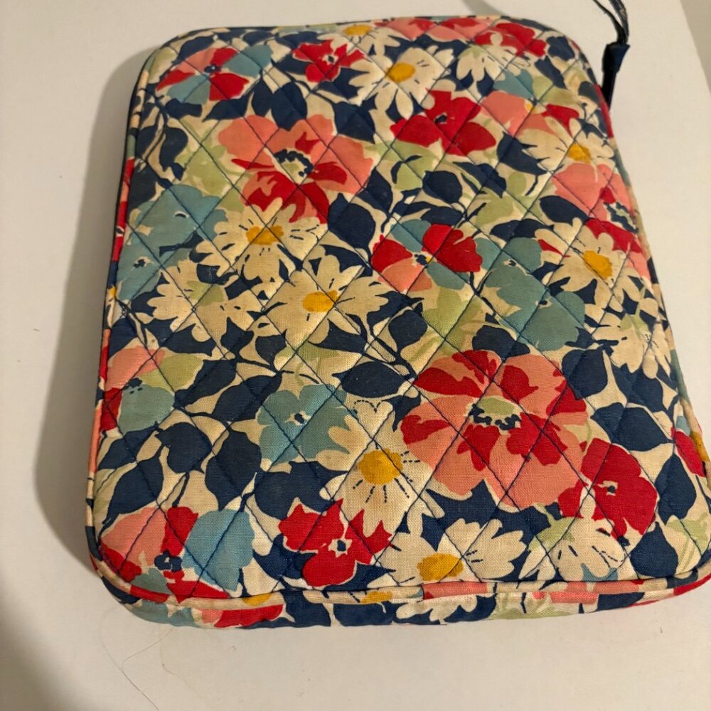 Vera Bradley Kindle Sleeve in "Summer Cottage" print - Picture 2 of 3